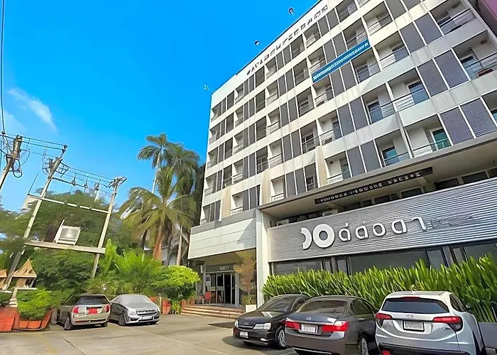 Hotel Sathorn Terrace 3*