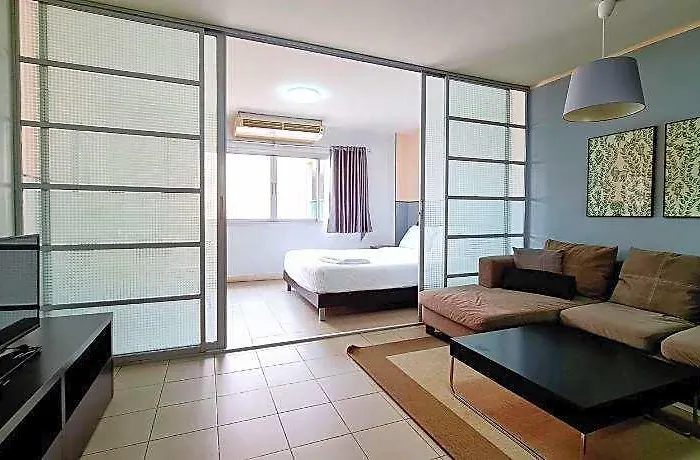 Hotel Sathorn Terrace 3*